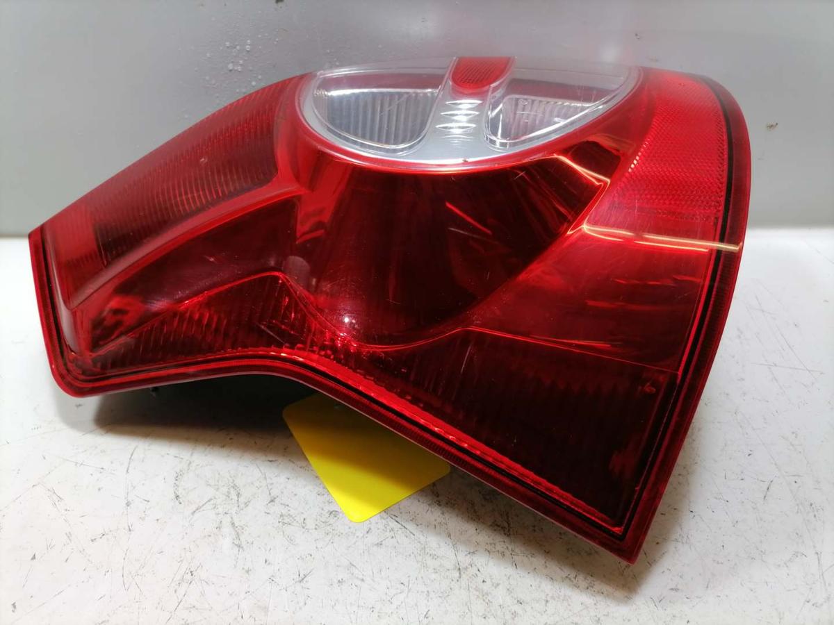 Dacia Sandero SD original R&uuml;cklicht R&uuml;ckleuchte links BJ09